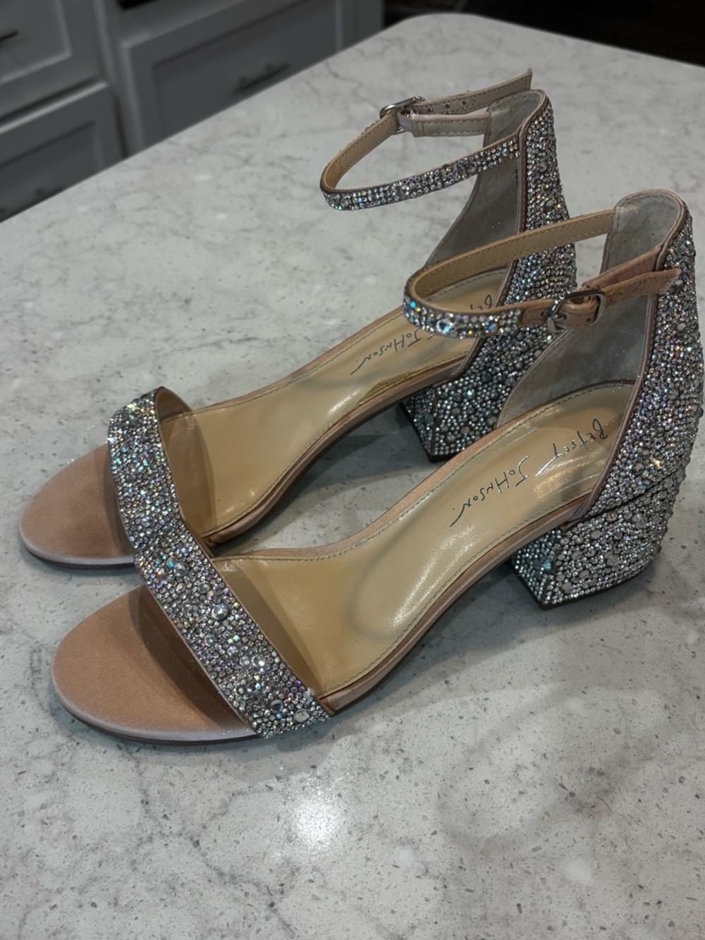 BETSEY JOHNSON Women's Mari Heeled Sandals - BRAND NEW